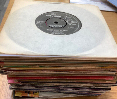 20 x 1960s 7 inch vinyl JOB LOT. Superb selection. See description.GREAT GIFT