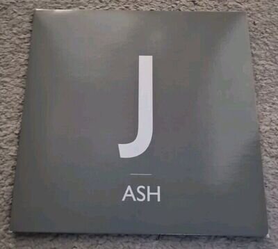 Ash - A-Z Command [J] Black 7" Vinyl Single ATOM011