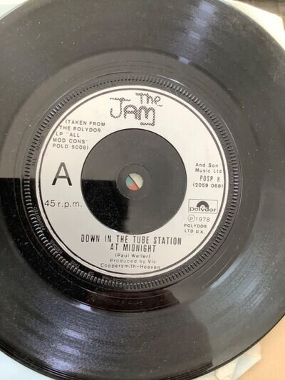 The Jam. Down in the tube station at Midnight 7” single. Polydor records 1978