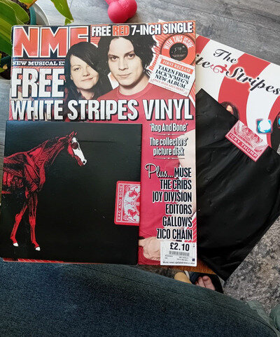 WHITE STRIPES NME & RAG AND BONE PICTURE DISC 2 X 7" VINYL, 2007 AND BOOK