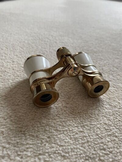 La Scala Optics - Aida Opera Glasses In White And Gold